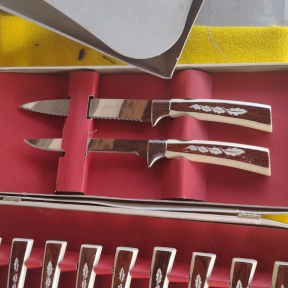 Regent Sheffield 19 Piece Treasure Chest NWT - Picture 4 of 11